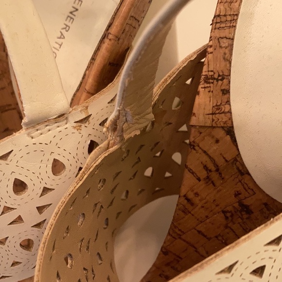 White open toe wedges - Picture 4 of 5